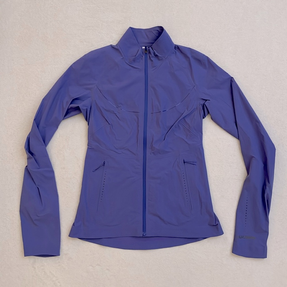 Lululemon Fast and Free Windbreaker
Charged Indigo